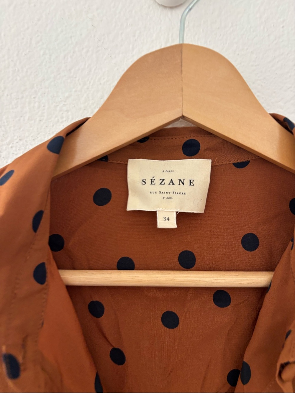 Sezane Ann shirt in brown and navy polka dot - Picture 5 of 5